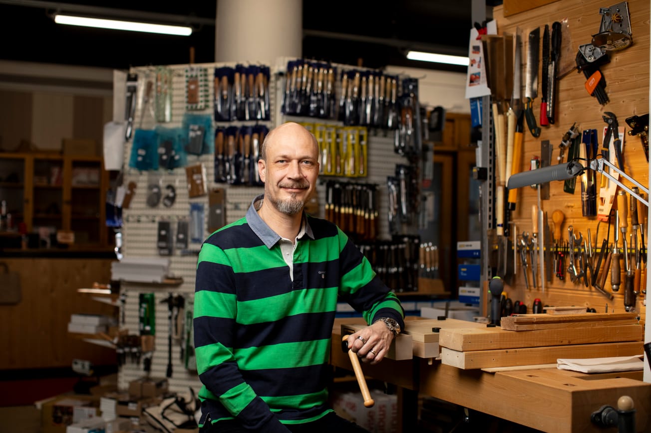 Puuntyöstön asiantuntija  Plektra Trading  uskoo henkilökohtaiseen palveluun