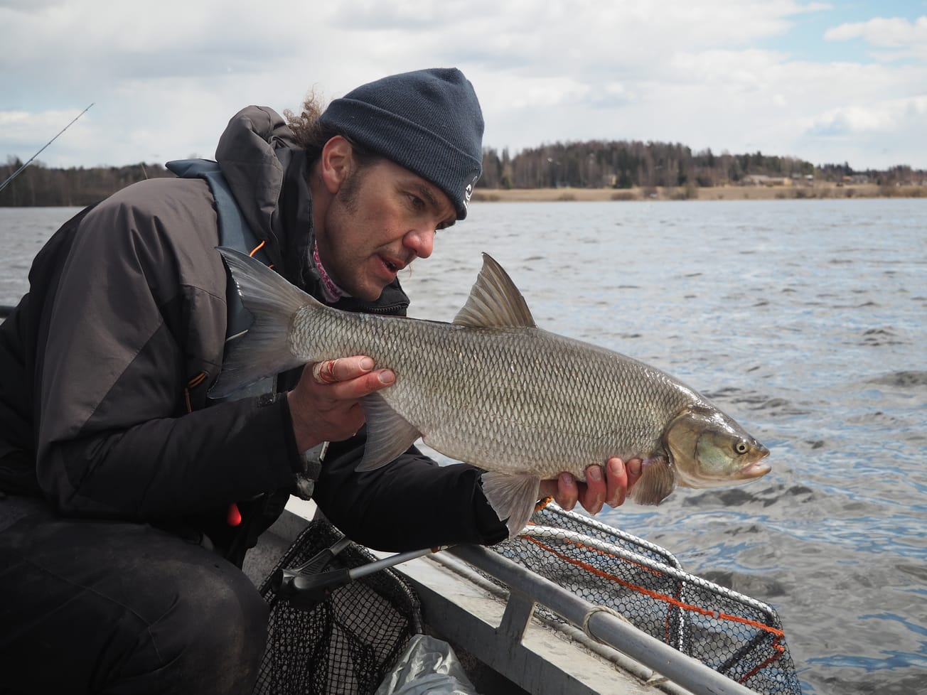 Kalastajan etiketti ohjaa kalastamaan vastuullisesti